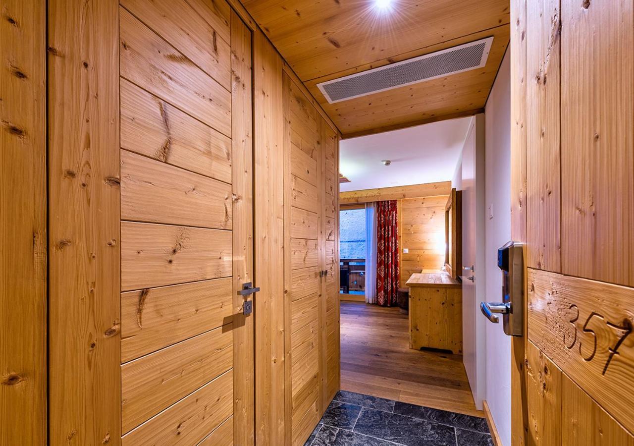 Nendaz 4 Vallees & Spa 4* Superior Екстериор снимка